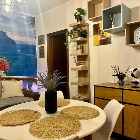 Casa Angolo Sul Mare Apartment *